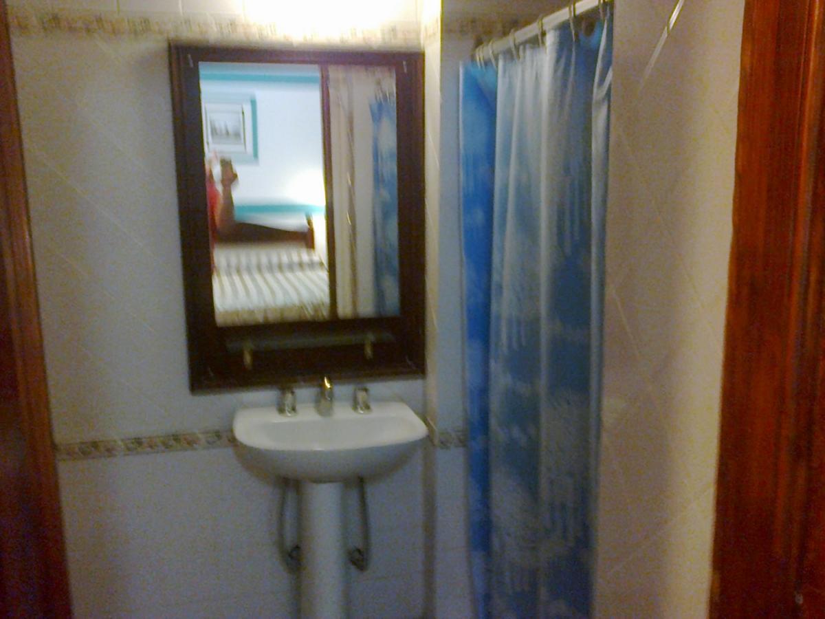 Hotel Plaza Tres Arroyos Zewnętrze zdjęcie