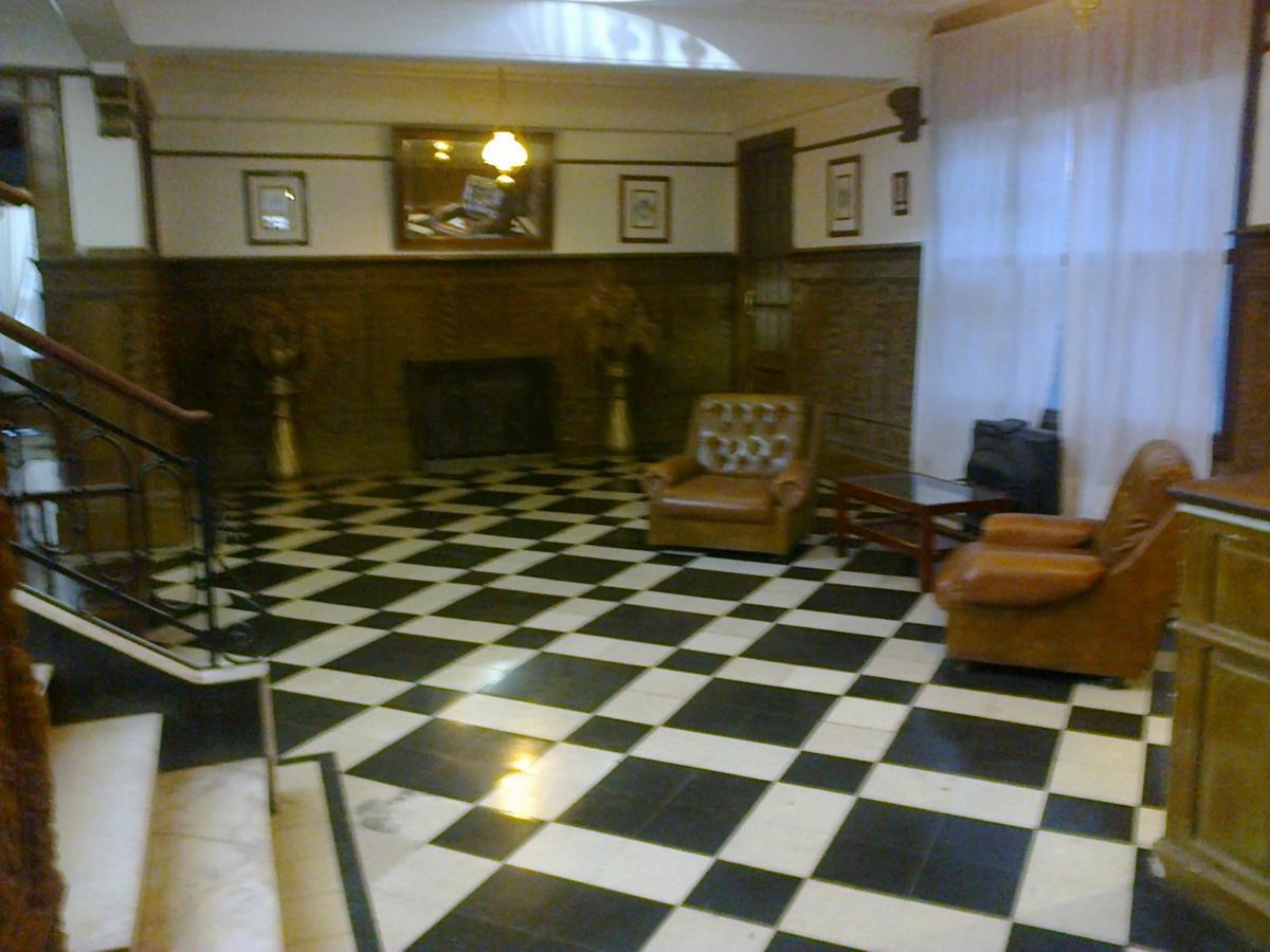 Hotel Plaza Tres Arroyos Zewnętrze zdjęcie