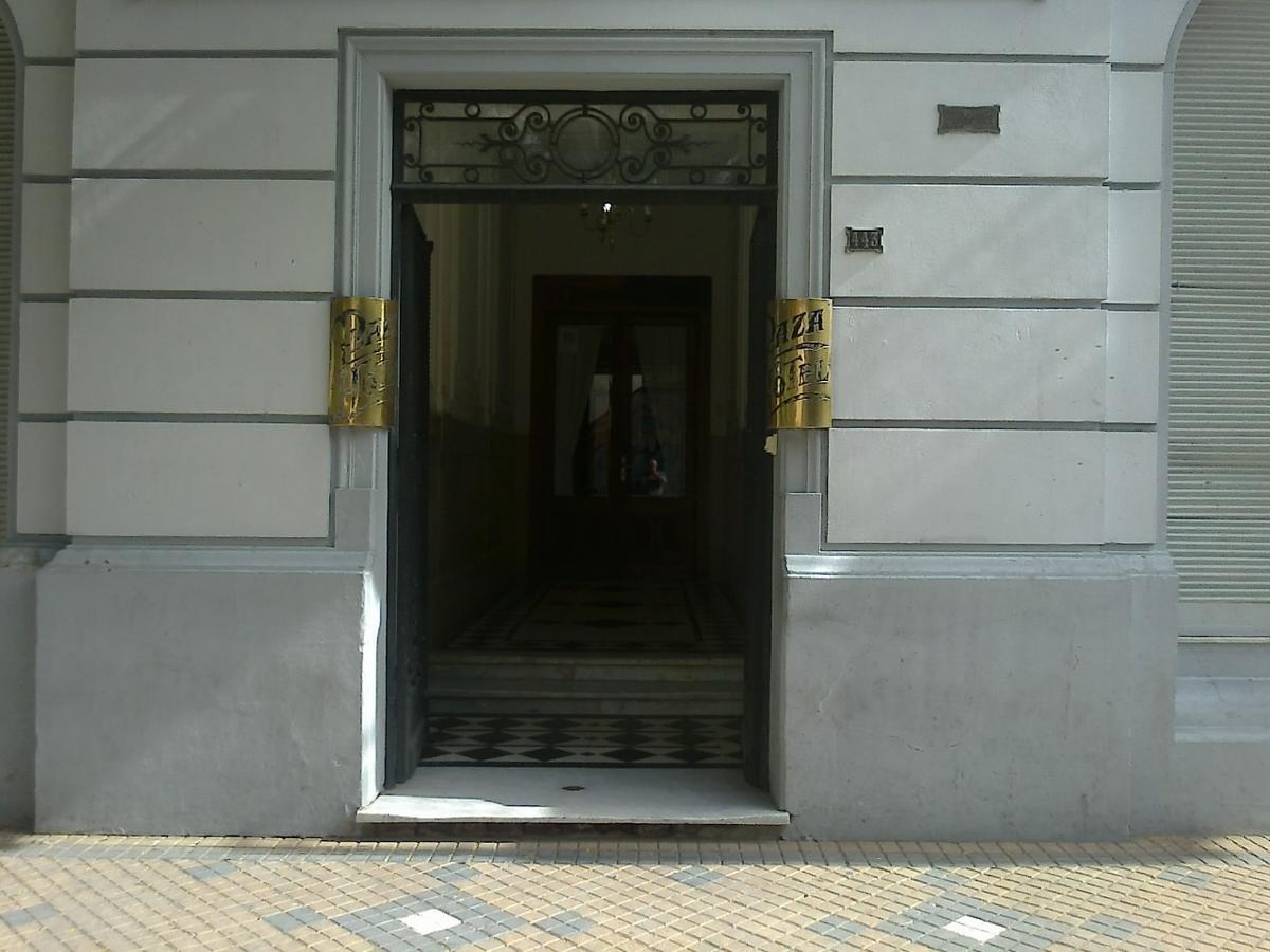 Hotel Plaza Tres Arroyos Zewnętrze zdjęcie